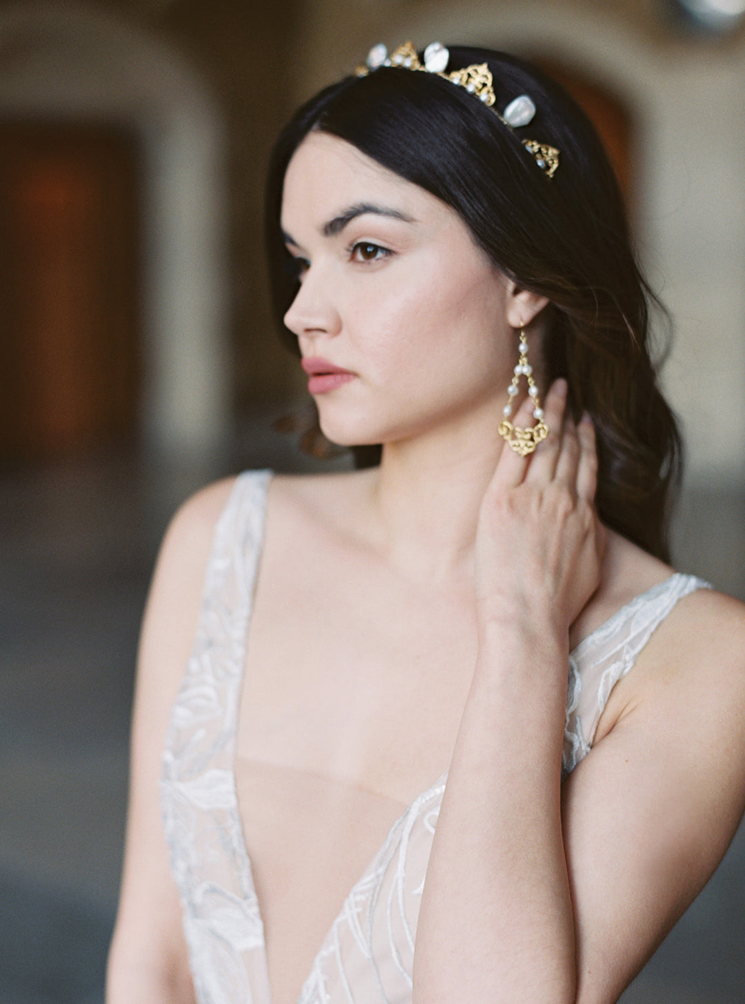 Delicate bridal pearl crown